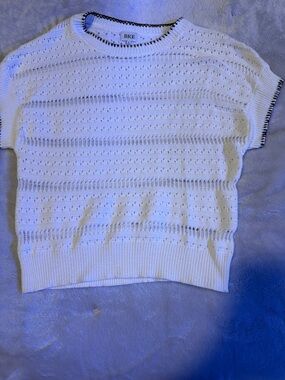 BKE White Open-Weave Short Sleeve Knit with Contrast Trim